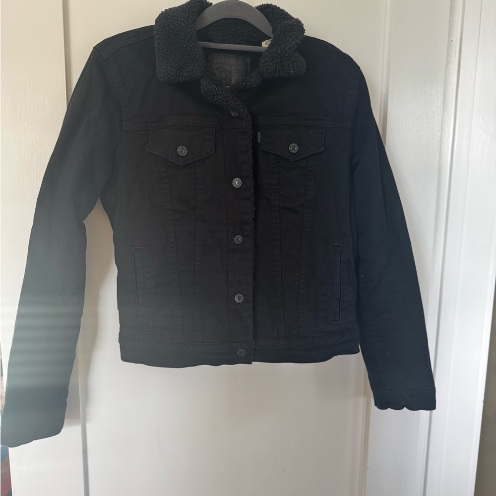 Levi's Women's Black Sherpa-Lined Jacket